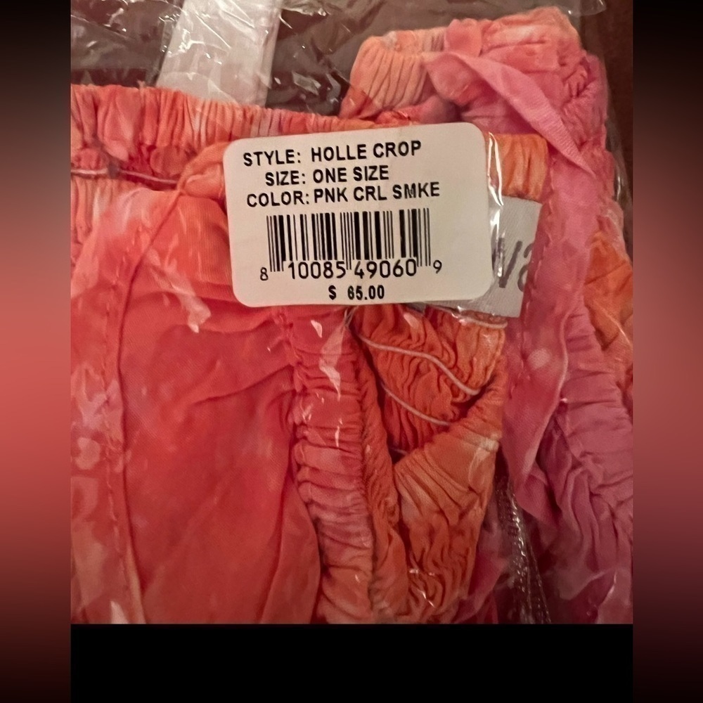 Tiare Hawaii Off the Shoulder Hollie One Size Crop Top in Pink Coral Smoke - Picture 7 of 16
